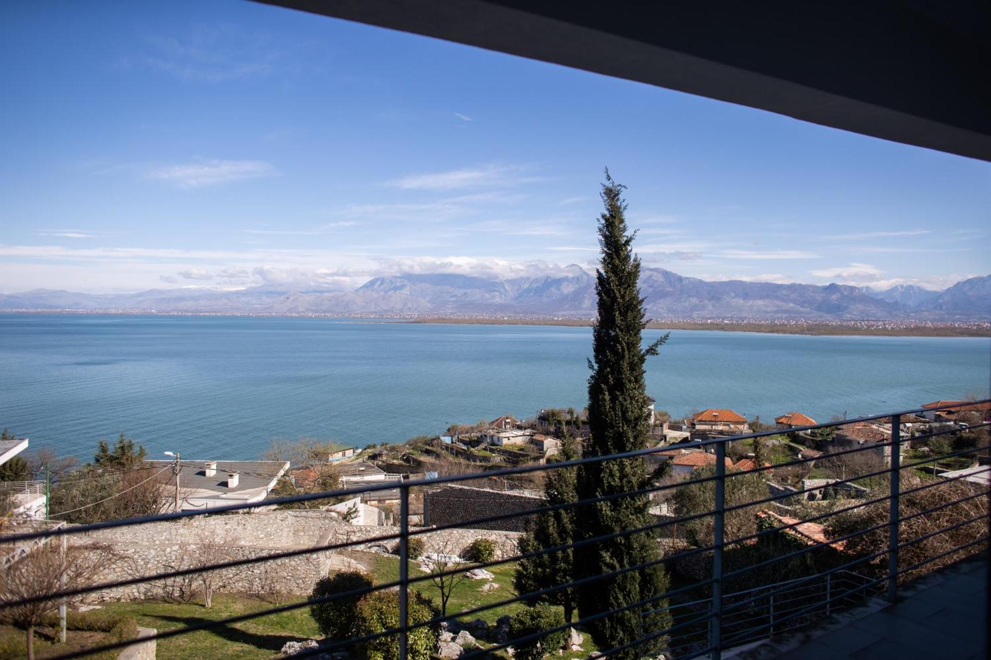 Exclusive Lake Villa Shirokë Exterior foto